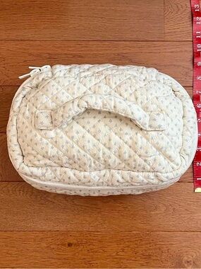Brandy Melville makeup bag